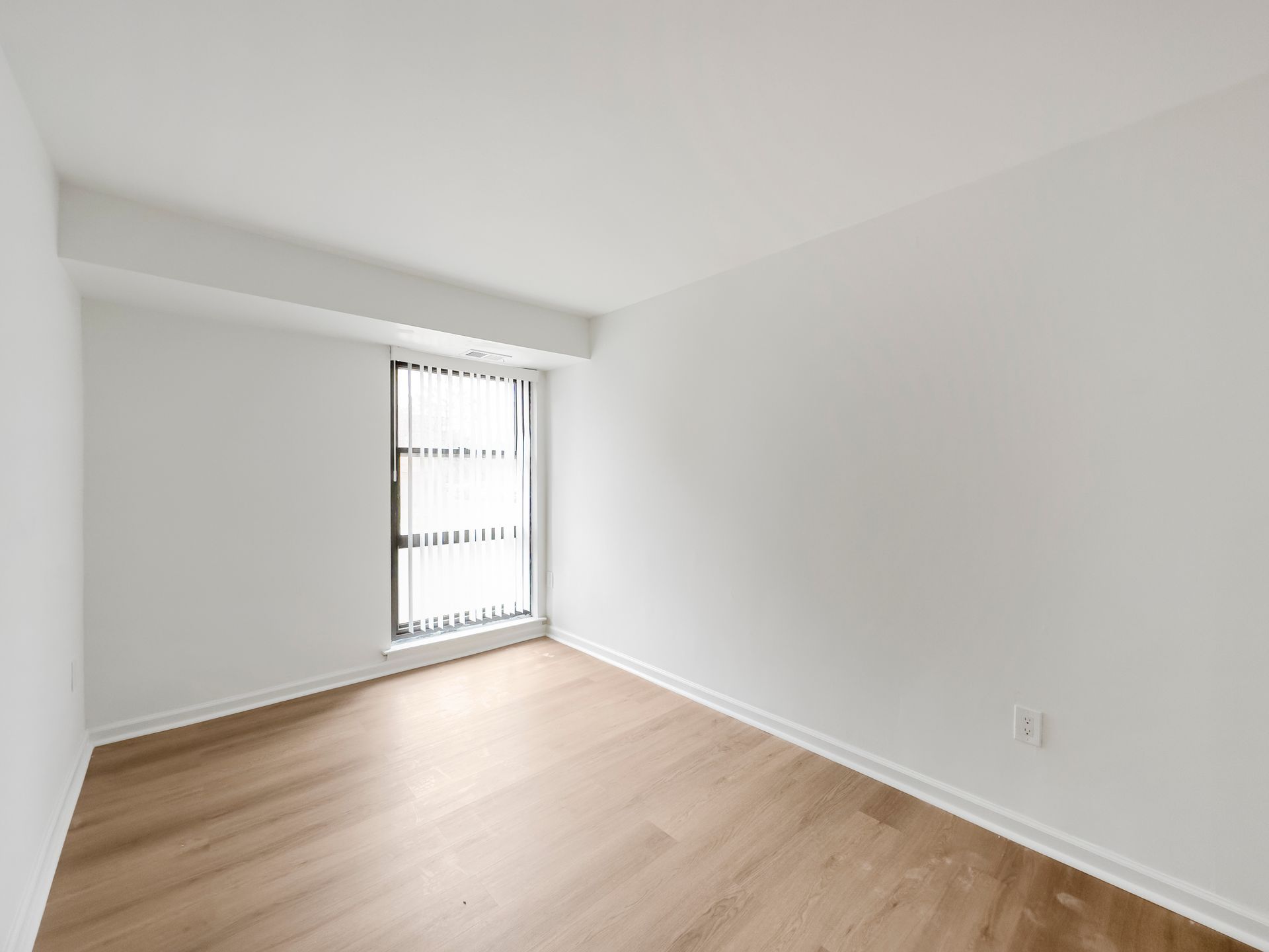 Interior photo 15