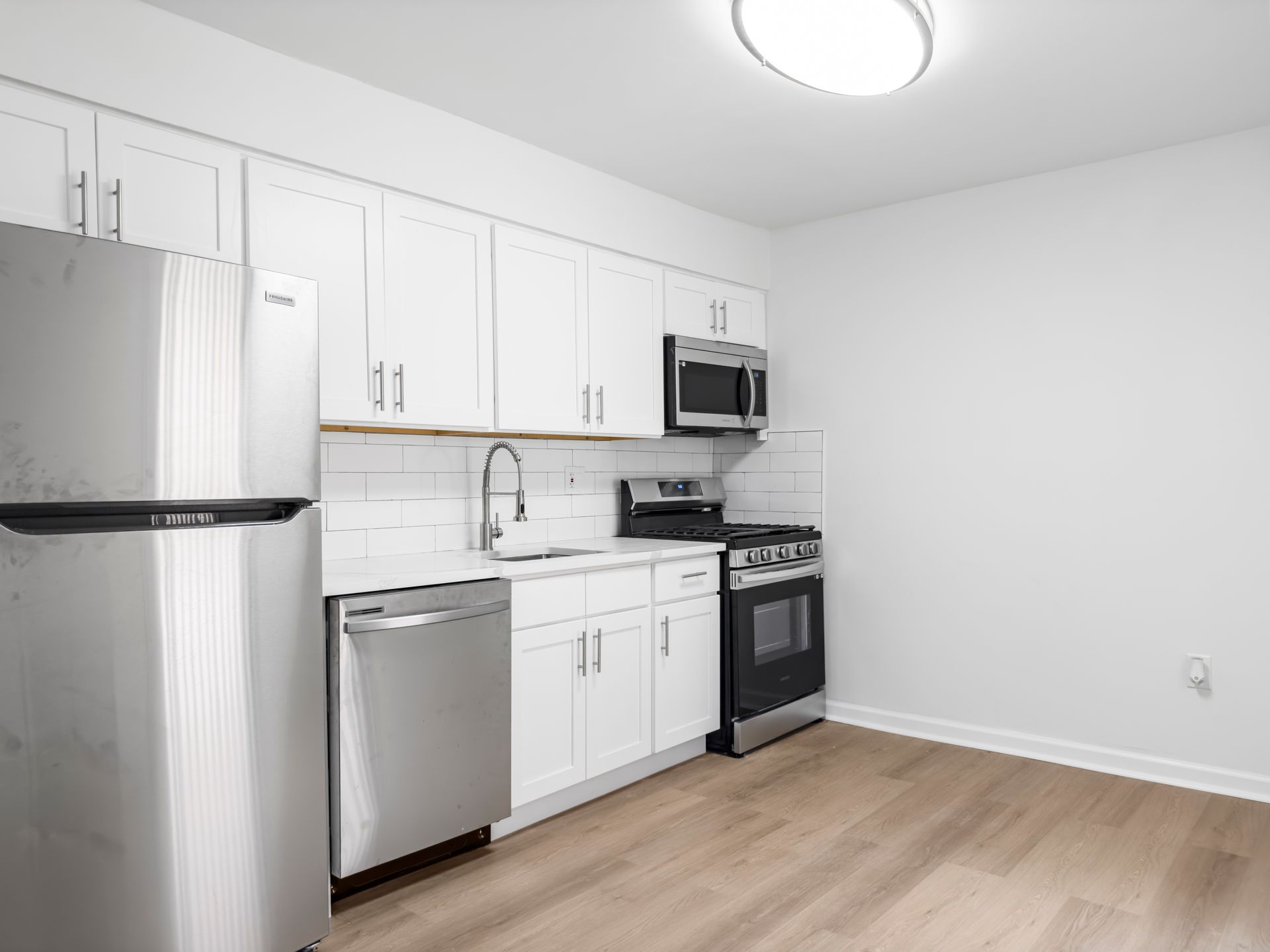 Interior photo 24