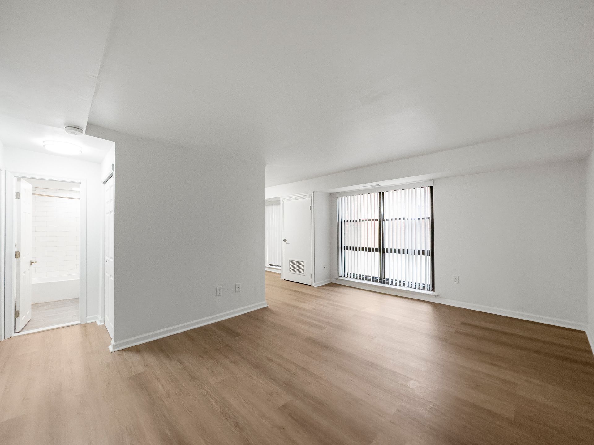Interior photo 29
