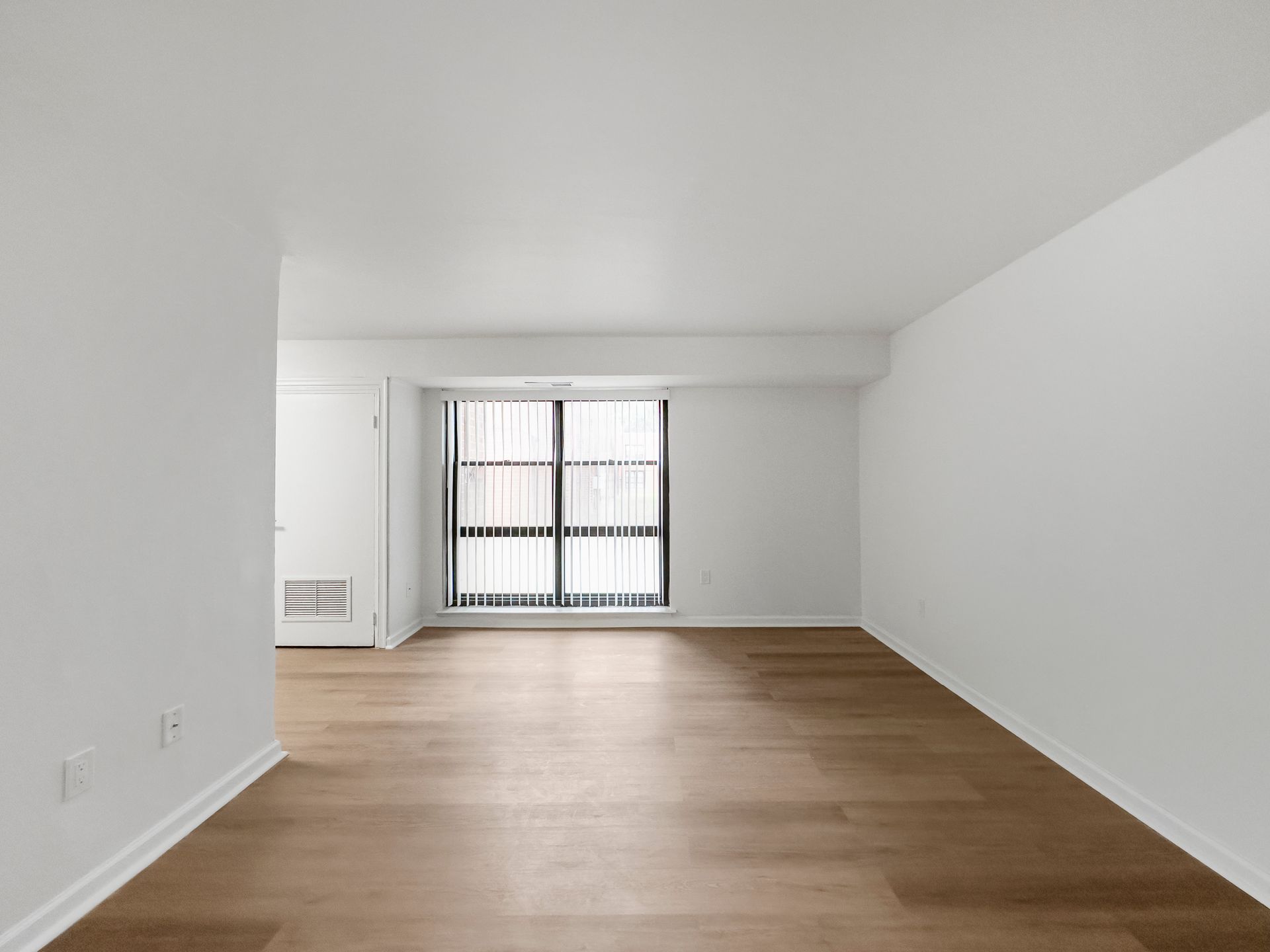 Interior photo 31