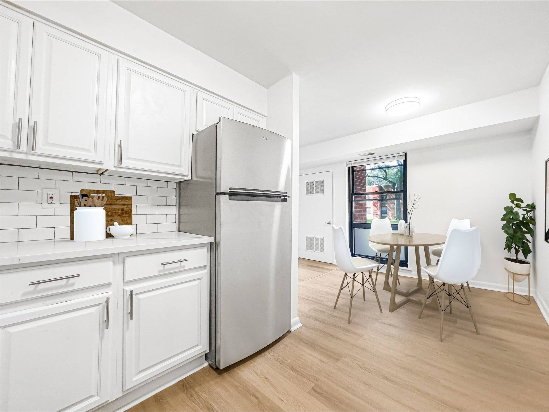 Interior photo 43