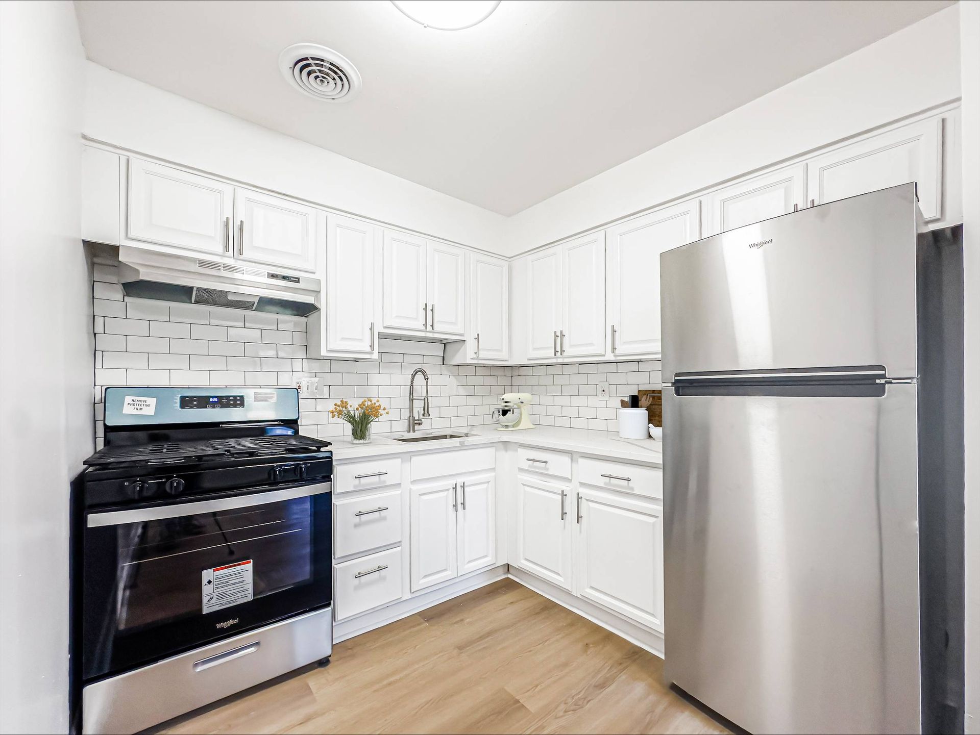 Interior photo 44